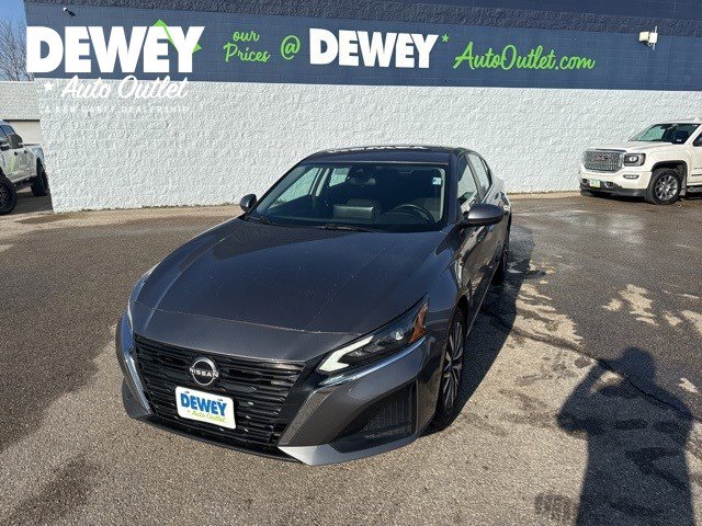 2018 Chrysler Pacifica Touring Plus's photo