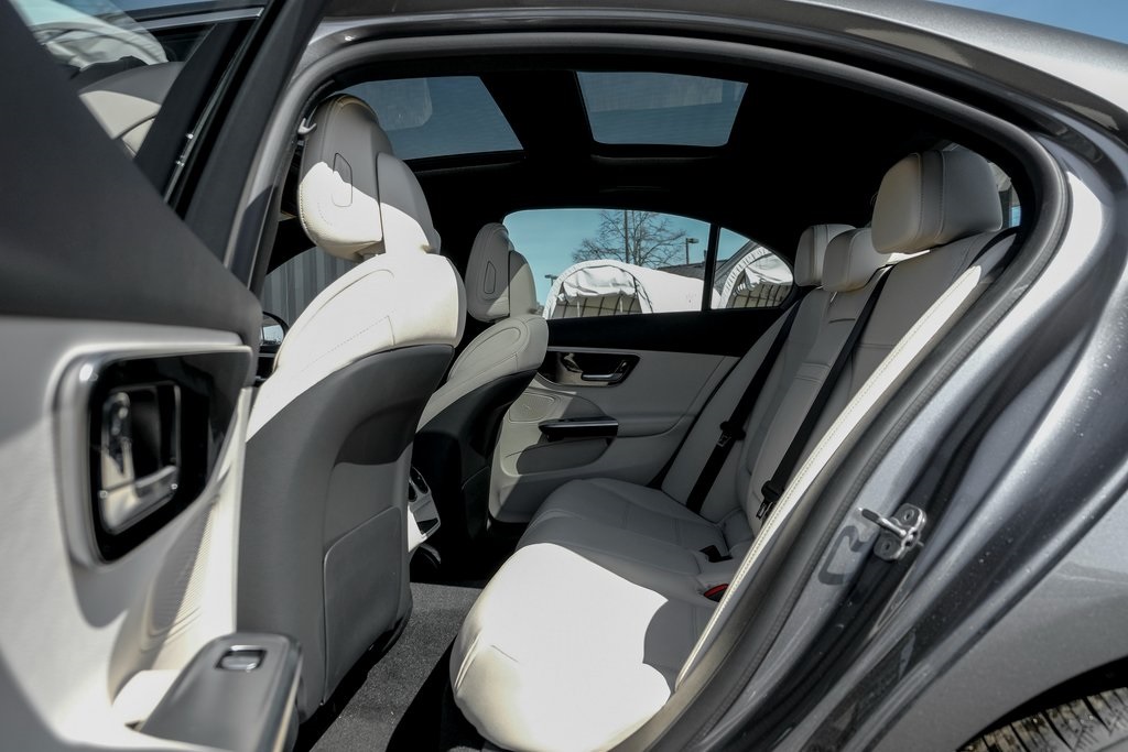 2025 Mercedes Benz C 300 4MATIC photo 17