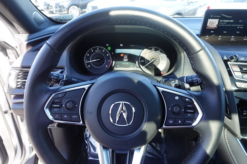 2025 Acura RDX Base photo 10