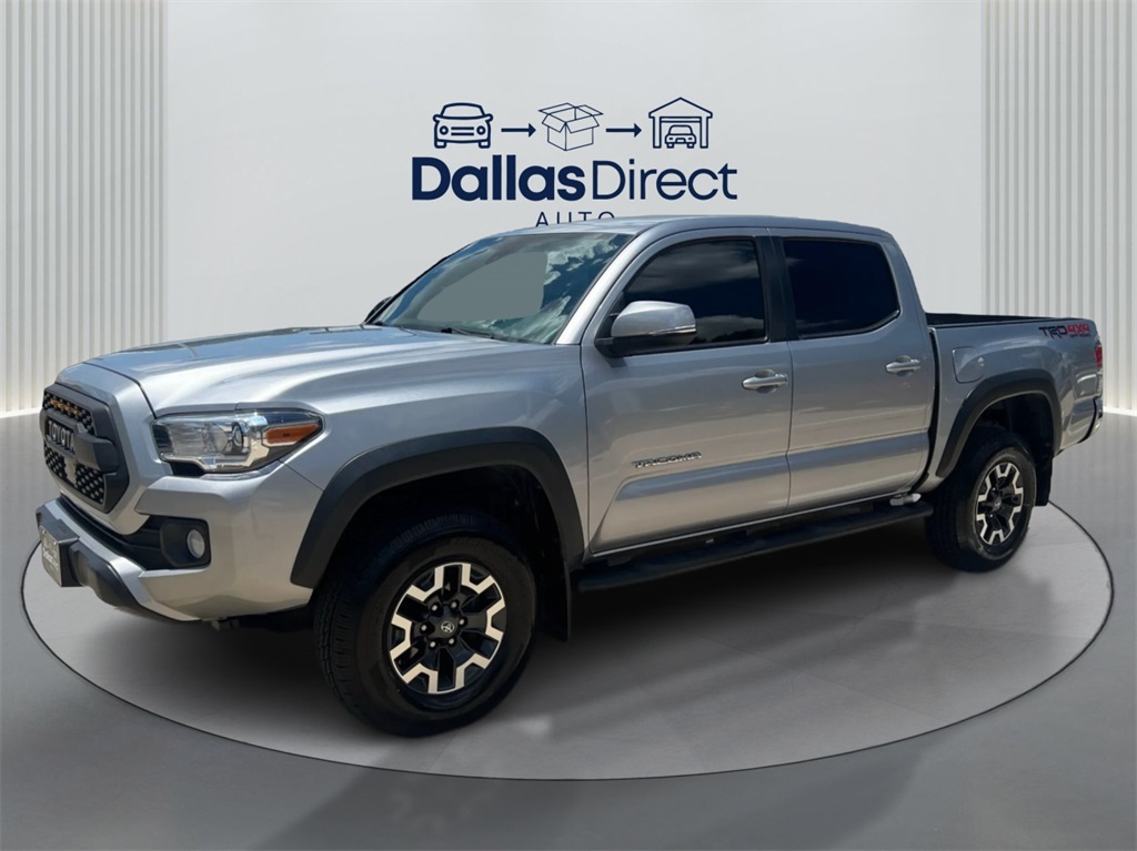 2020 Toyota Tacoma TRD Off-Road photo 2