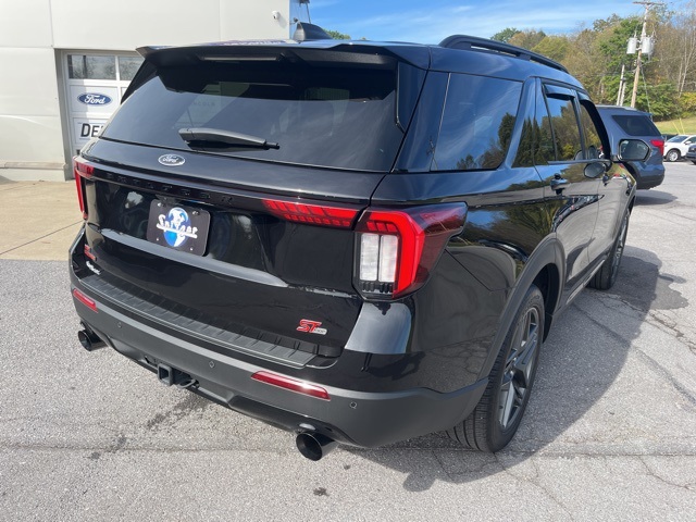 2025 Ford Explorer ST-Line photo 3