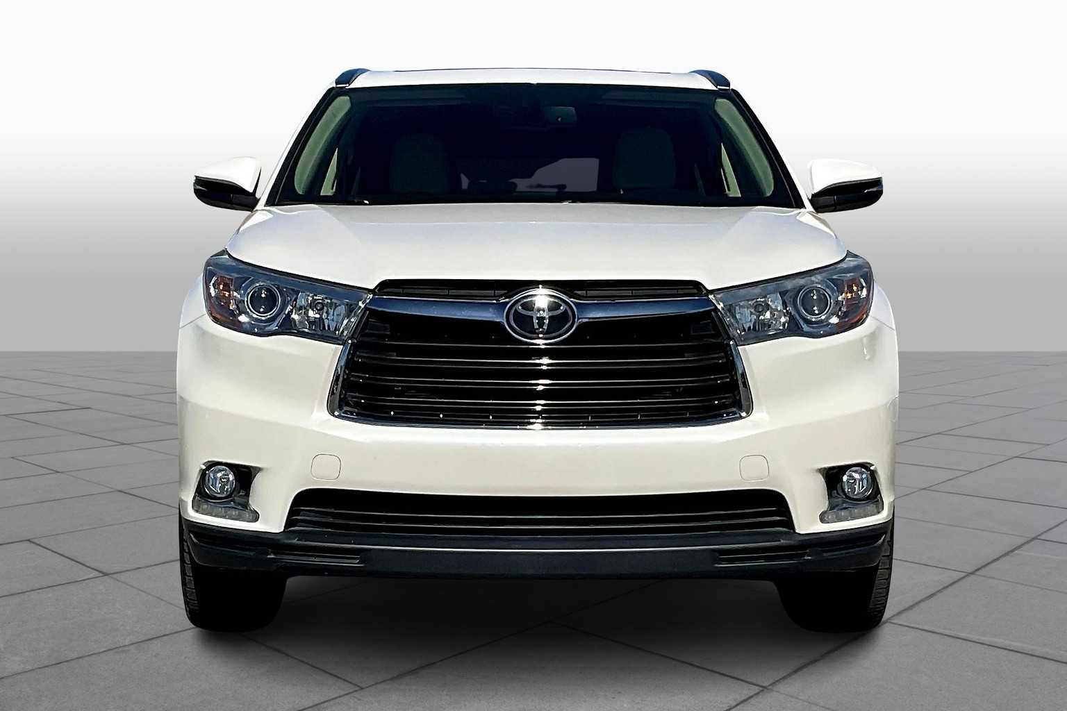 2015 Toyota Highlander Limited Platinum Sport photo 3