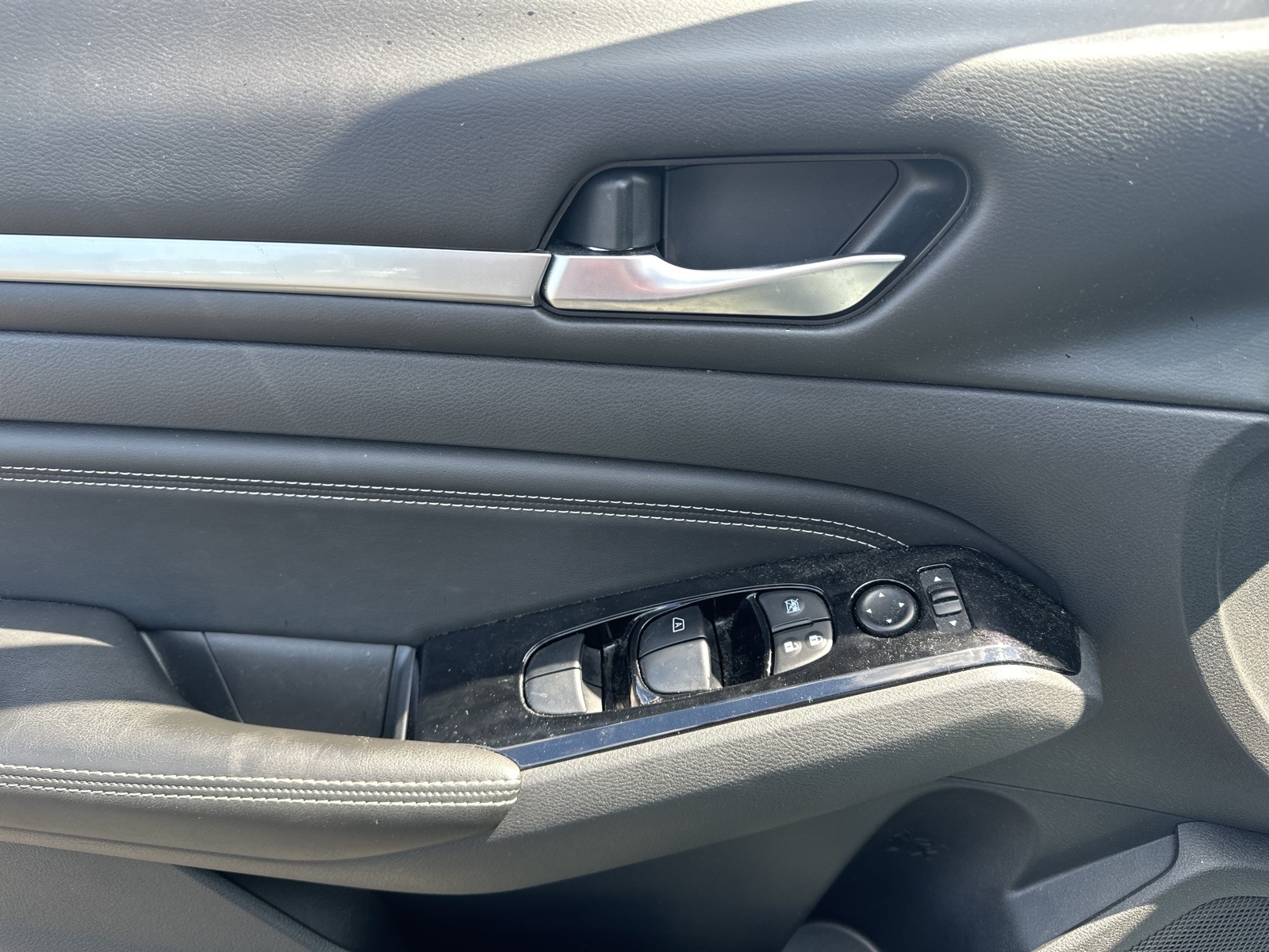 2021 Nissan Altima 2.5 SV photo 18