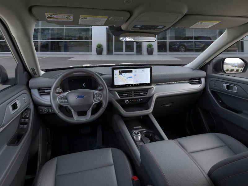 2025 Ford Explorer photo 7