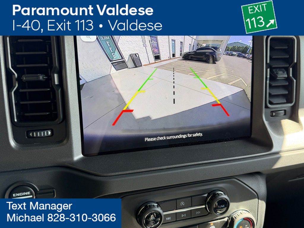 2025 Ford Bronco Base photo 4