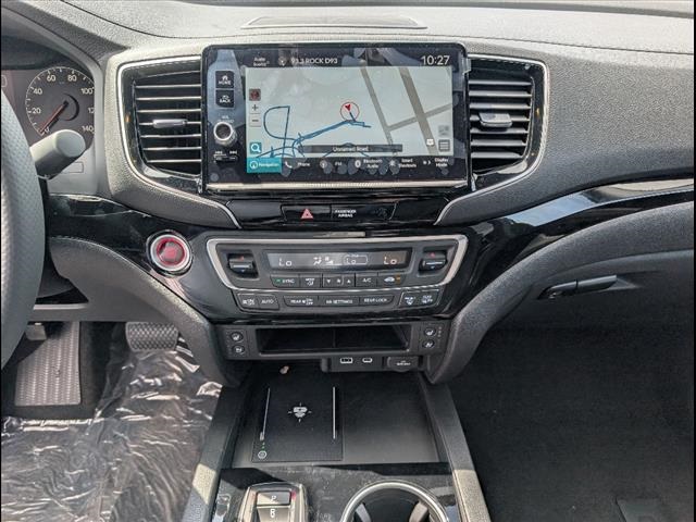 2025 Honda Ridgeline Black Edition photo 9
