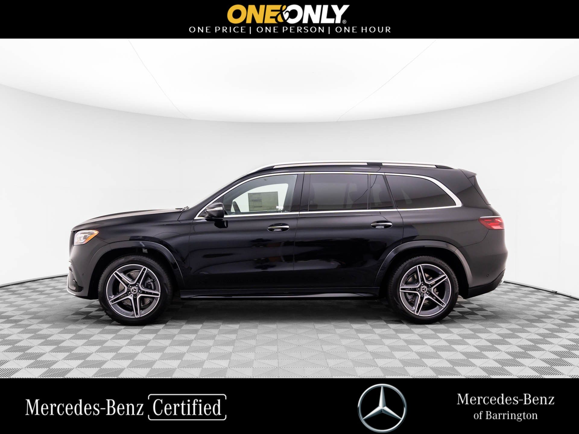 2025 Mercedes Benz GLS 450 AMG photo 2