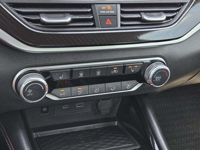 2024 Nissan Altima 2.5 SR photo 12
