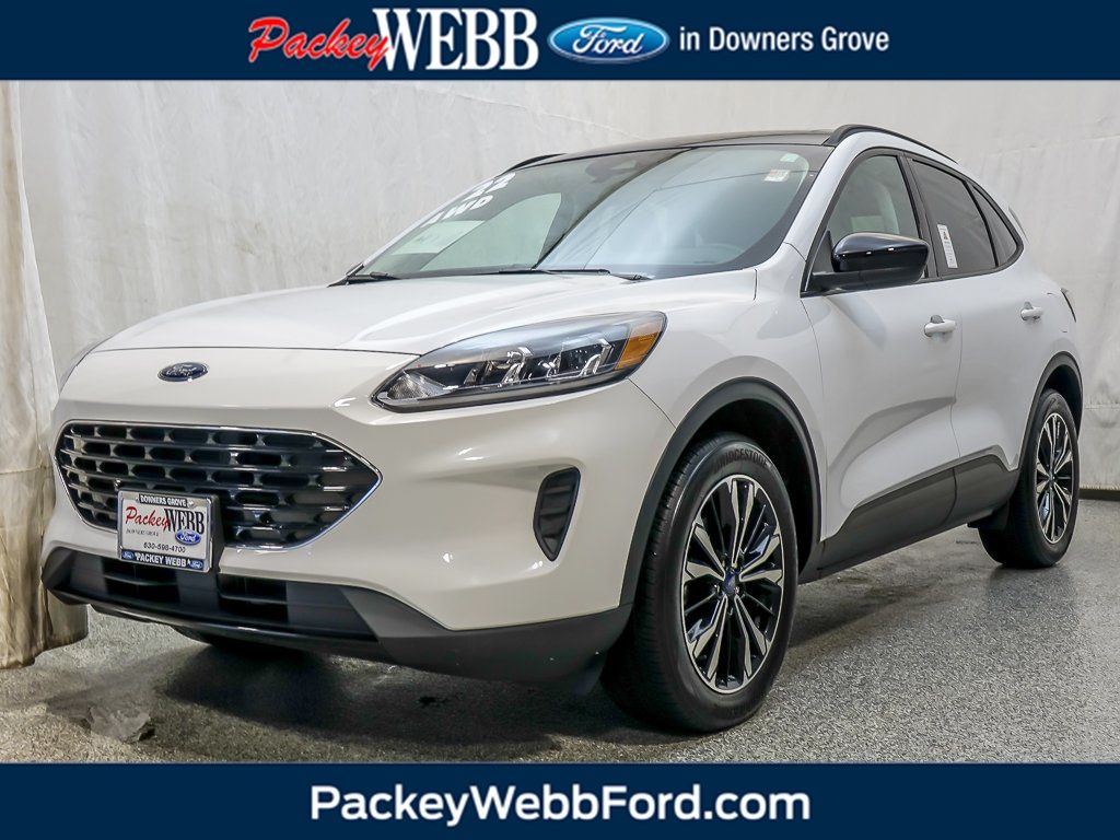 2022 Ford Escape SE's photo