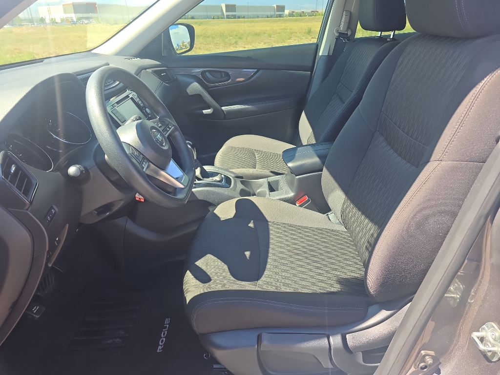 2020 Nissan Rogue S photo 10