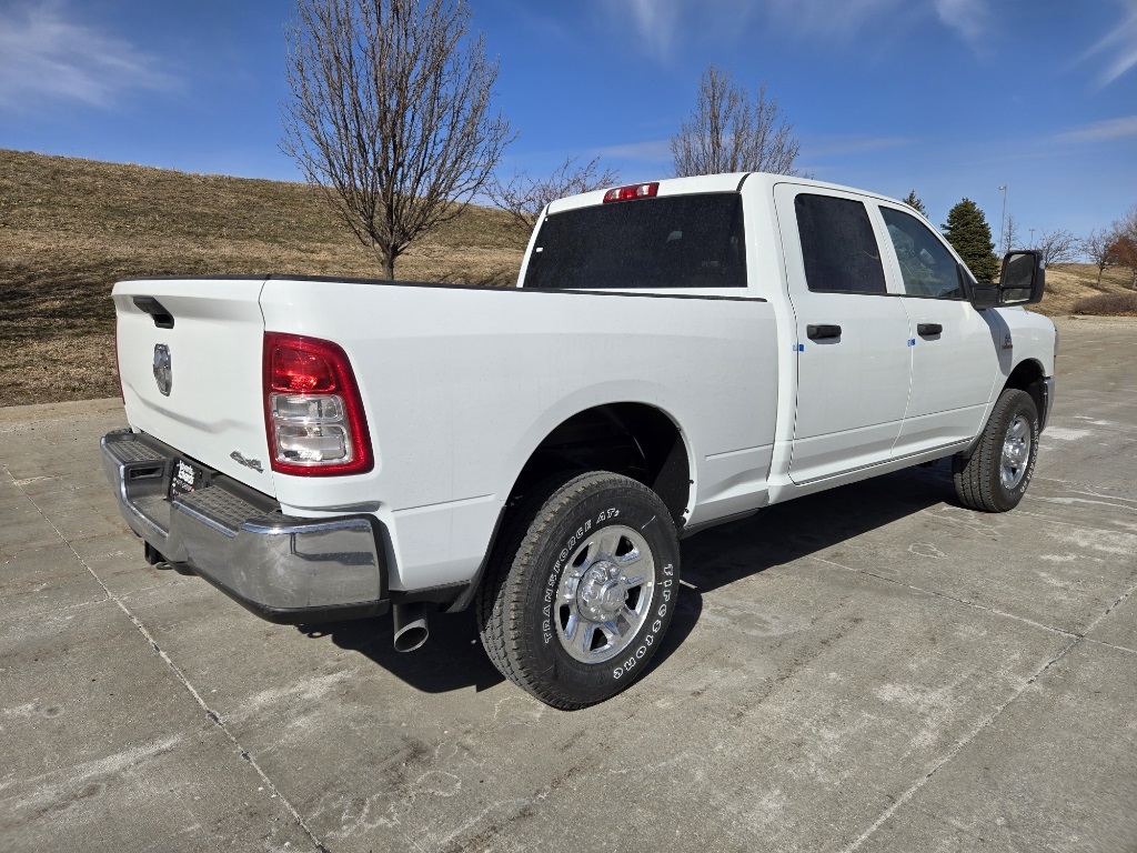 2024 Ram 2500 Tradesman photo 3