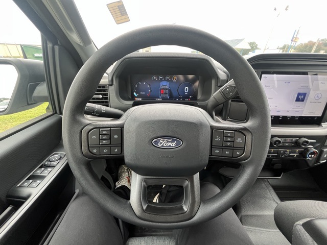 2025 Ford F-150 XL photo 7