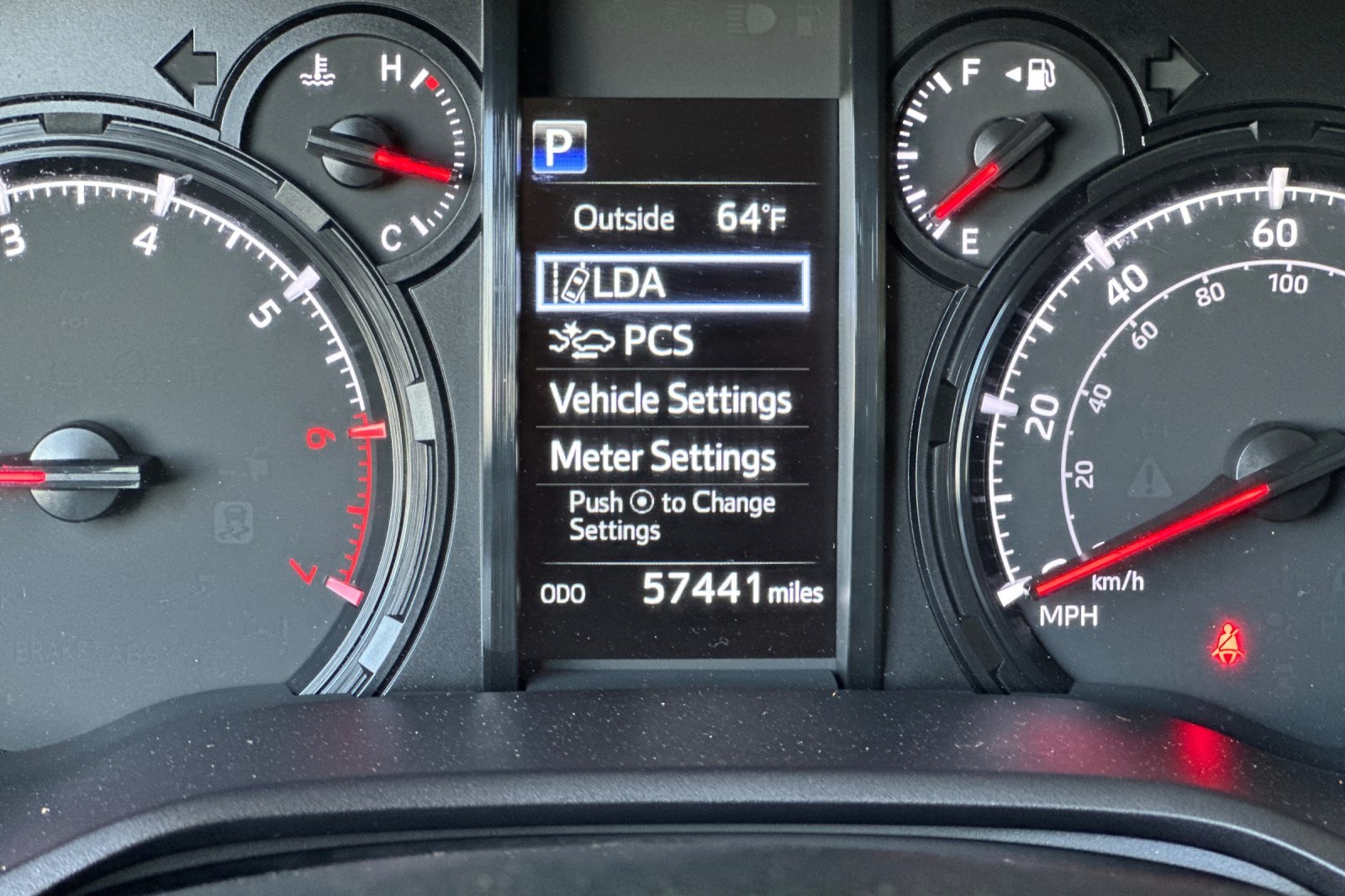 2022 Toyota 4Runner SR5 Trail photo 18