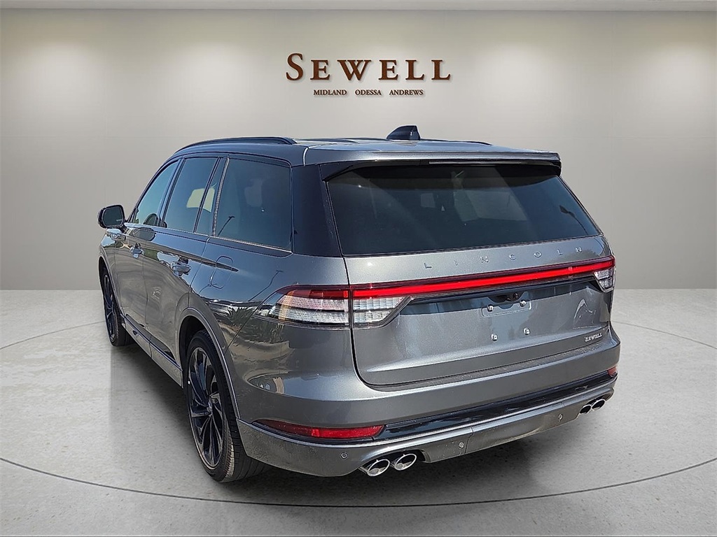 2025 Lincoln Aviator Reserve photo 3
