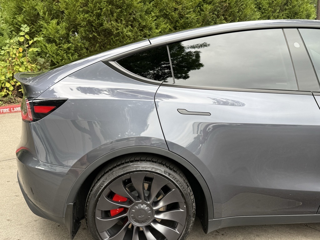 2023 Tesla Model Y Performance photo 13
