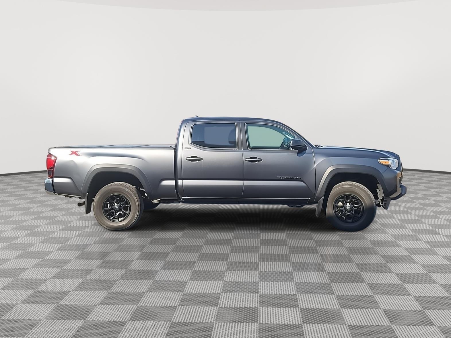 2023 Toyota Tacoma SR5 V6 photo 6