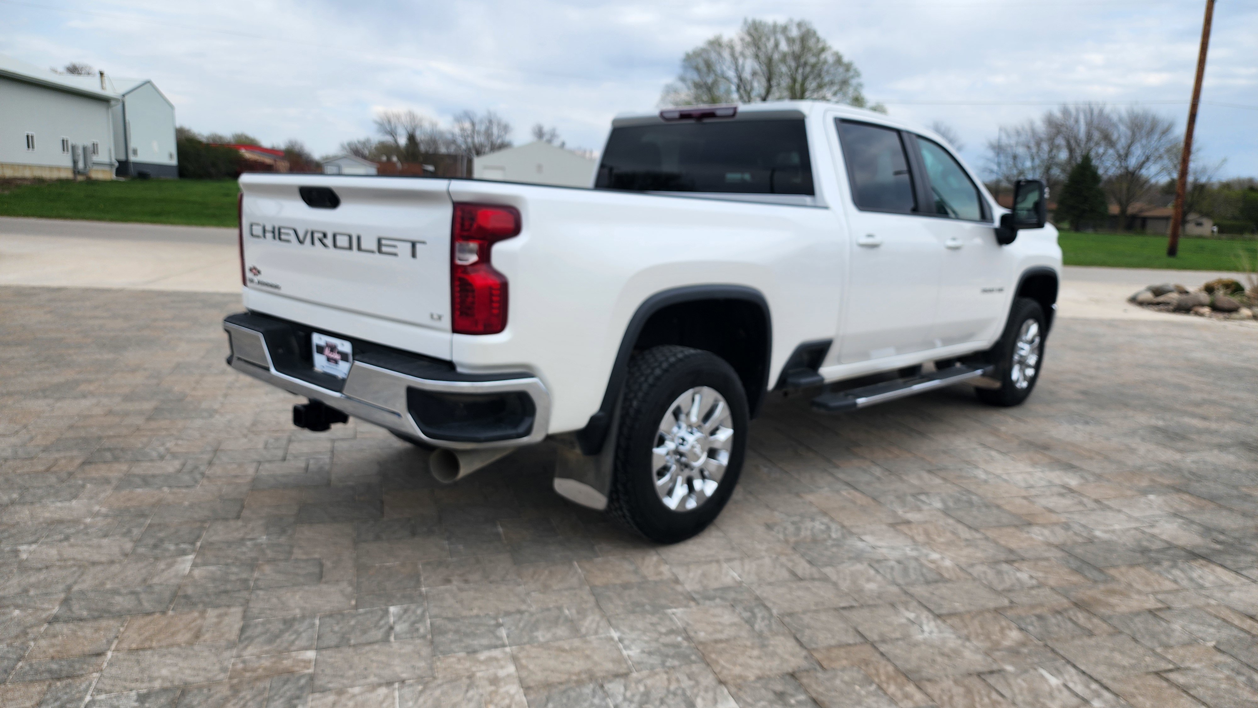 2022 Chevrolet Silverado 3500HD LT photo 3