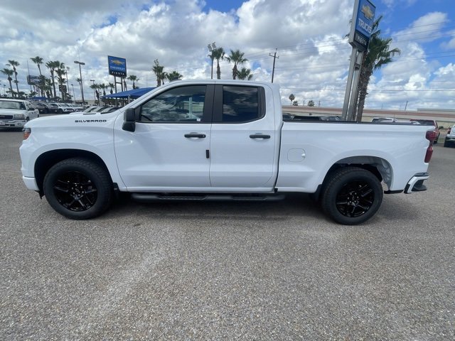 2026 Chevrolet Silverado 1500 Custom photo 4