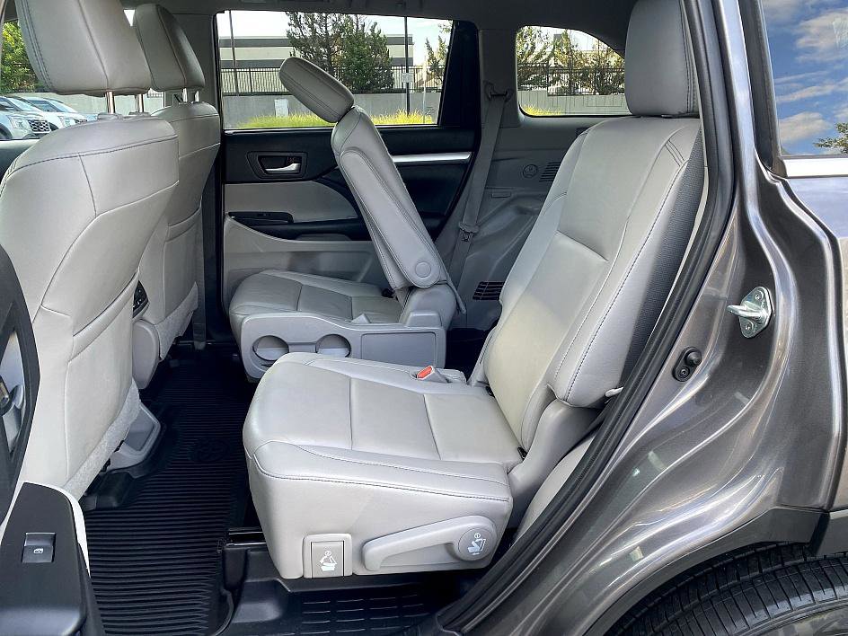 2019 Toyota Highlander XLE photo 15