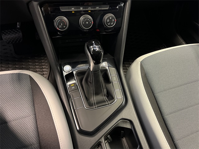2025 Volkswagen Taos S photo 17