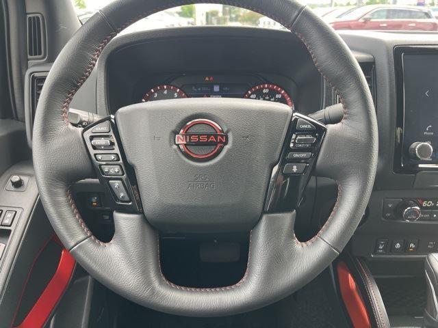 2024 Nissan Frontier PRO-4X photo 14
