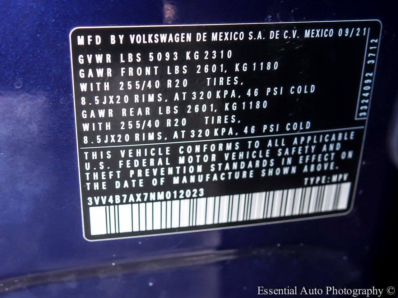 2022 VOLKSWAGEN TIGUAN - Image 27