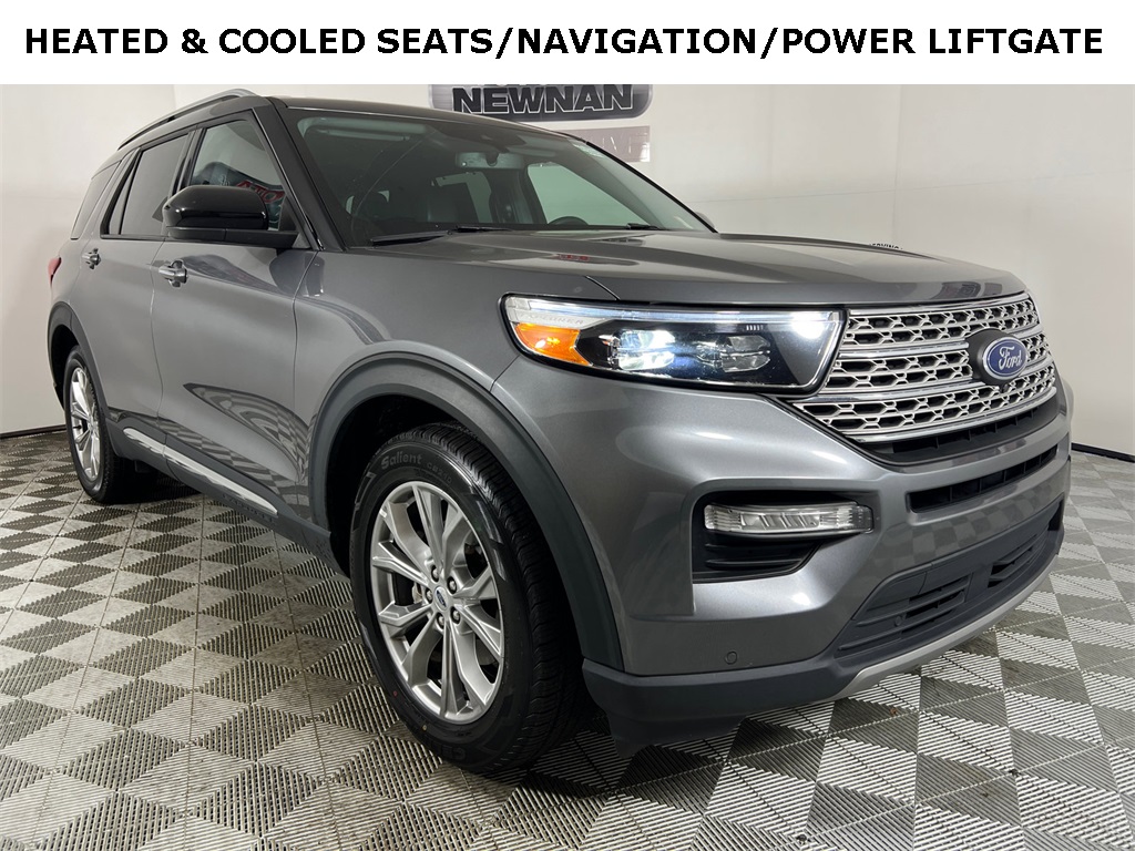 2023 Ford Explorer Limited's photo