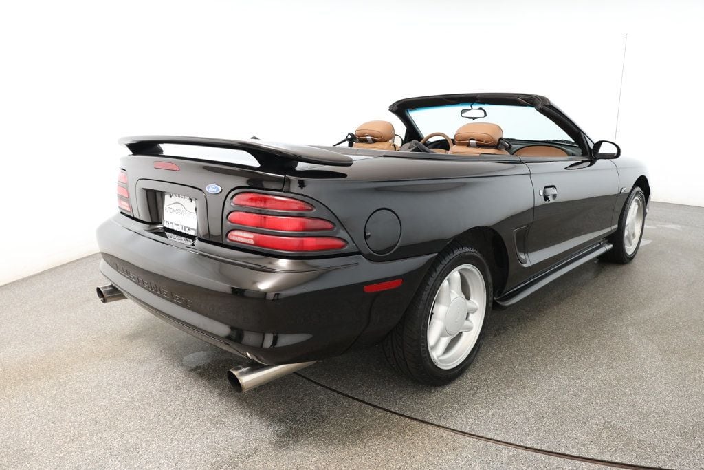 1994 Ford Mustang GT Convertible photo 4