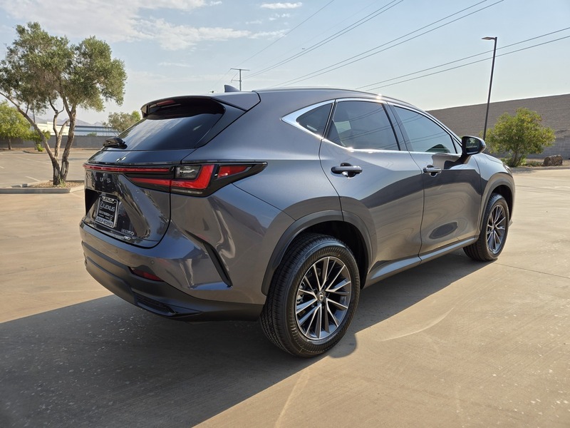 2025 Lexus NX 350 Premium photo 3