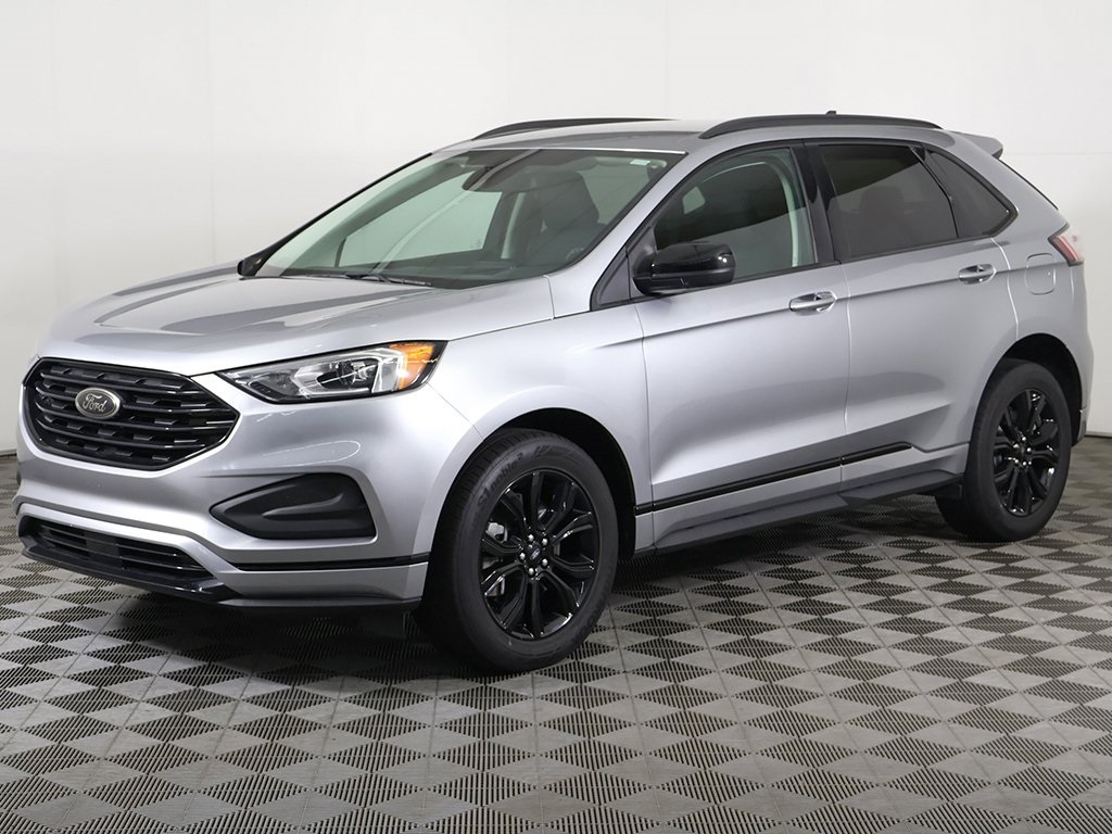 2022 Ford Edge SE photo 4