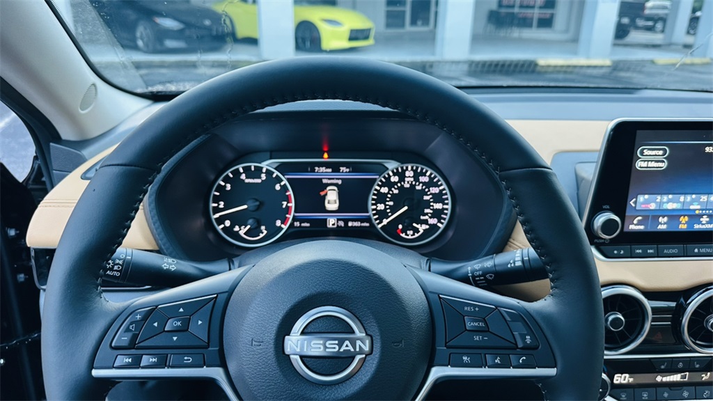 2025 Nissan Sentra SV photo 18