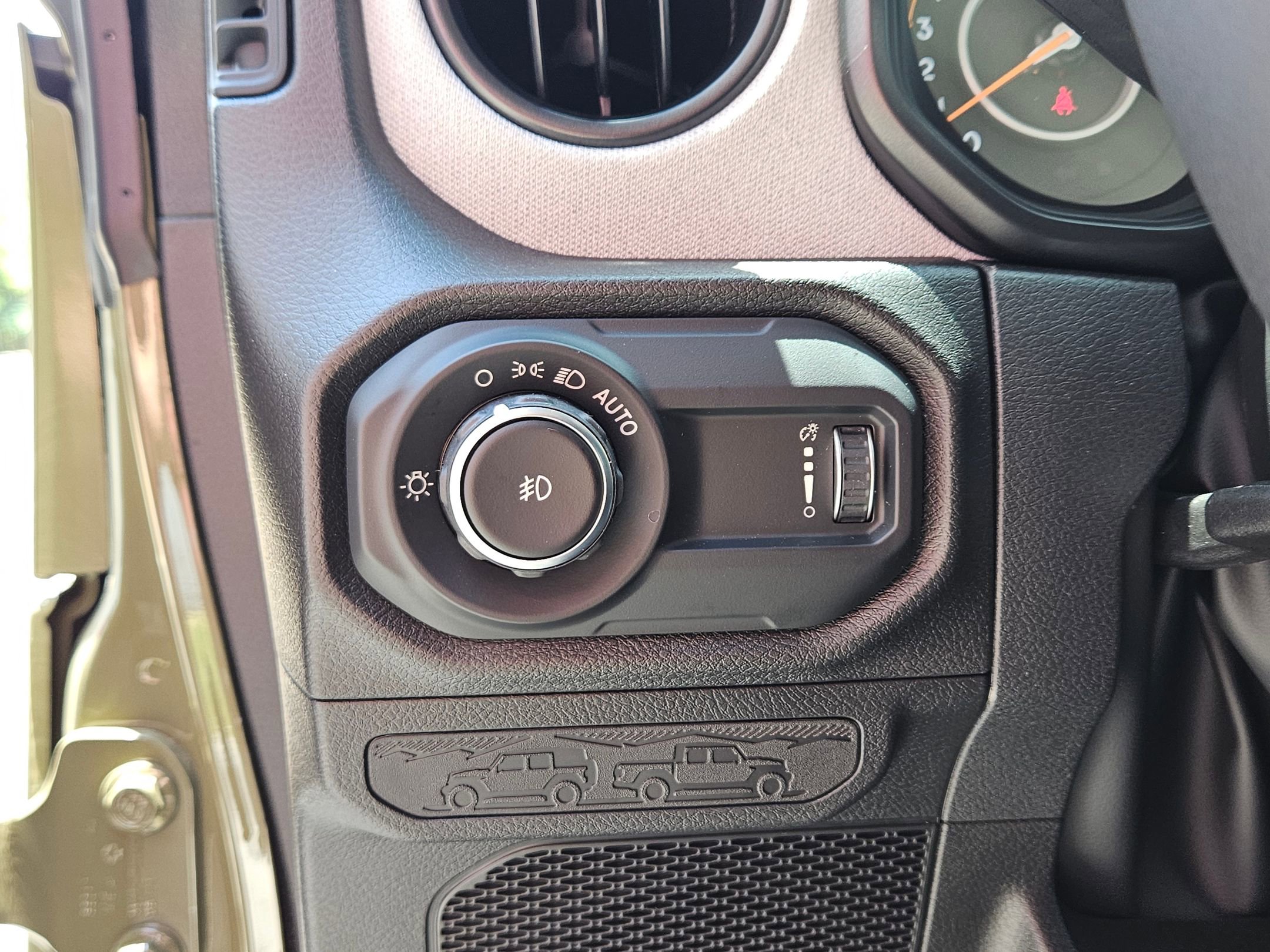 2025 Jeep Wrangler Sport S photo 19