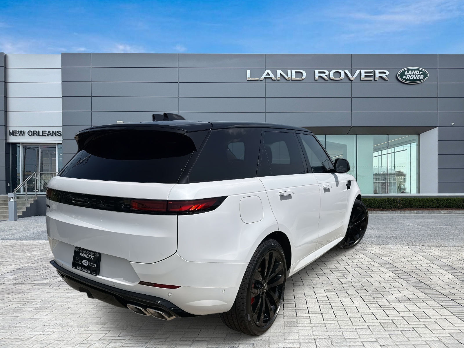 2025 Land Rover Range Rover Sport SE photo 3