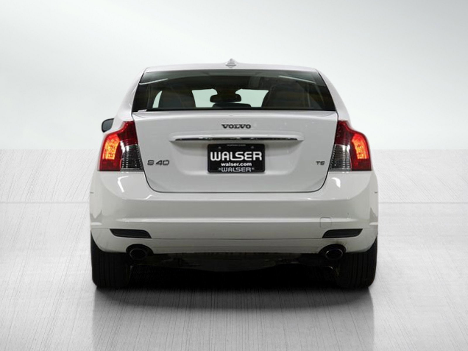 2008 Volvo S40 T5 AWD photo 2