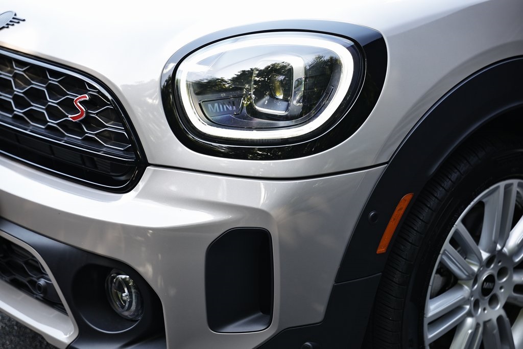 2024 Mini Cooper S Iconic photo 13