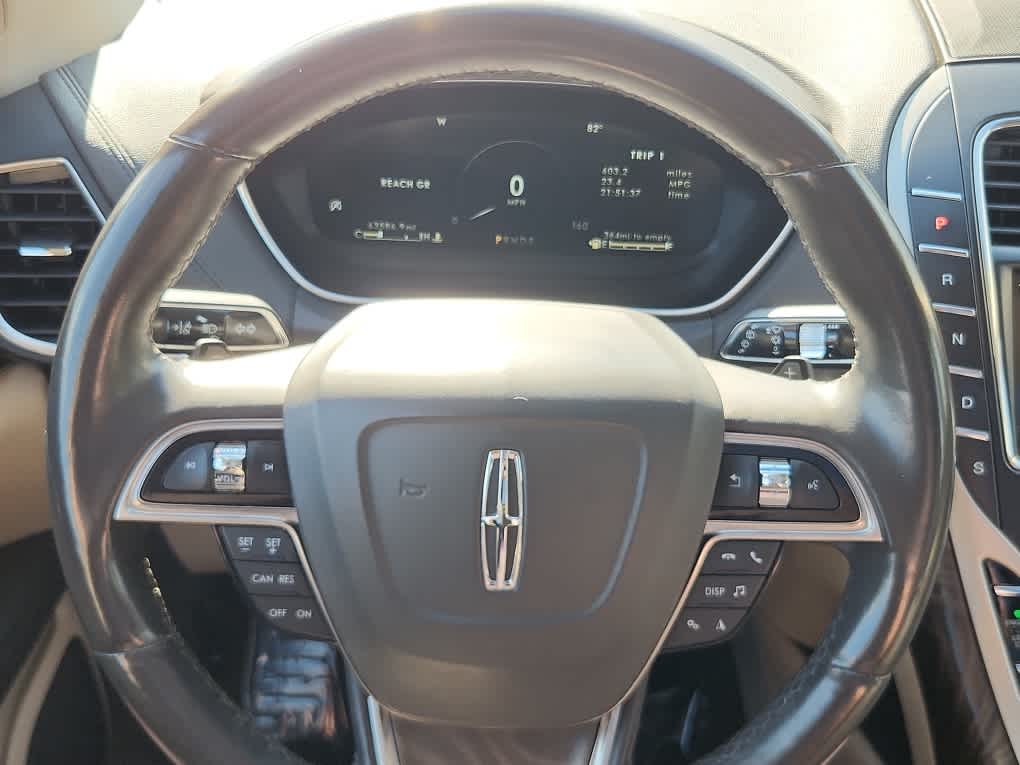 2019 Lincoln Nautilus Reserve photo 16