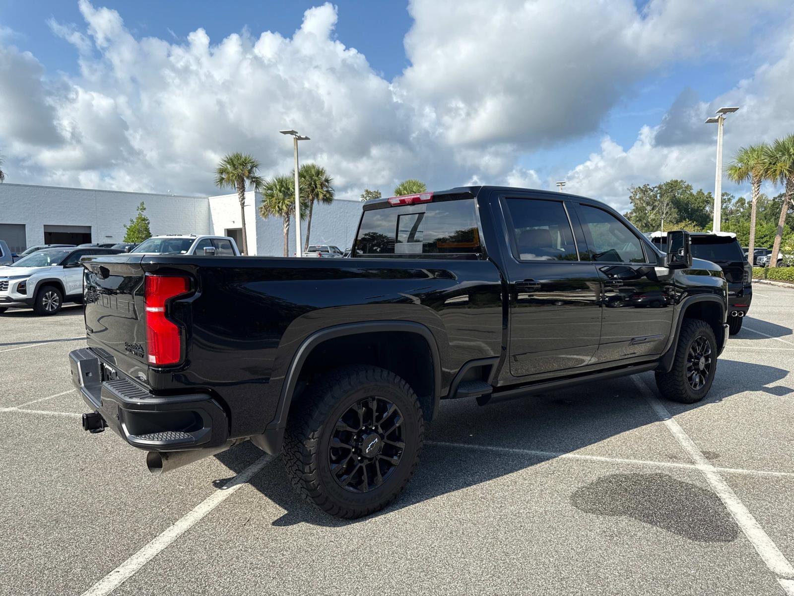 2025 Chevrolet Silverado 2500HD High Country photo 4