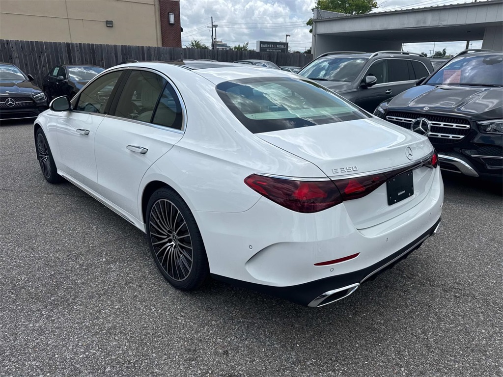 2025 Mercedes Benz E 350 photo 4
