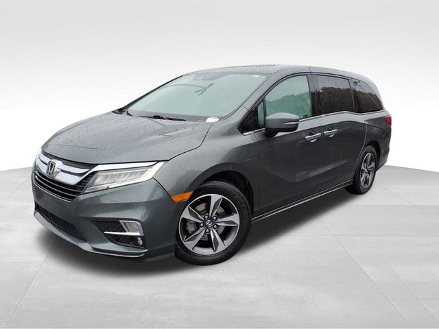 2018 Honda Odyssey Touring photo 2