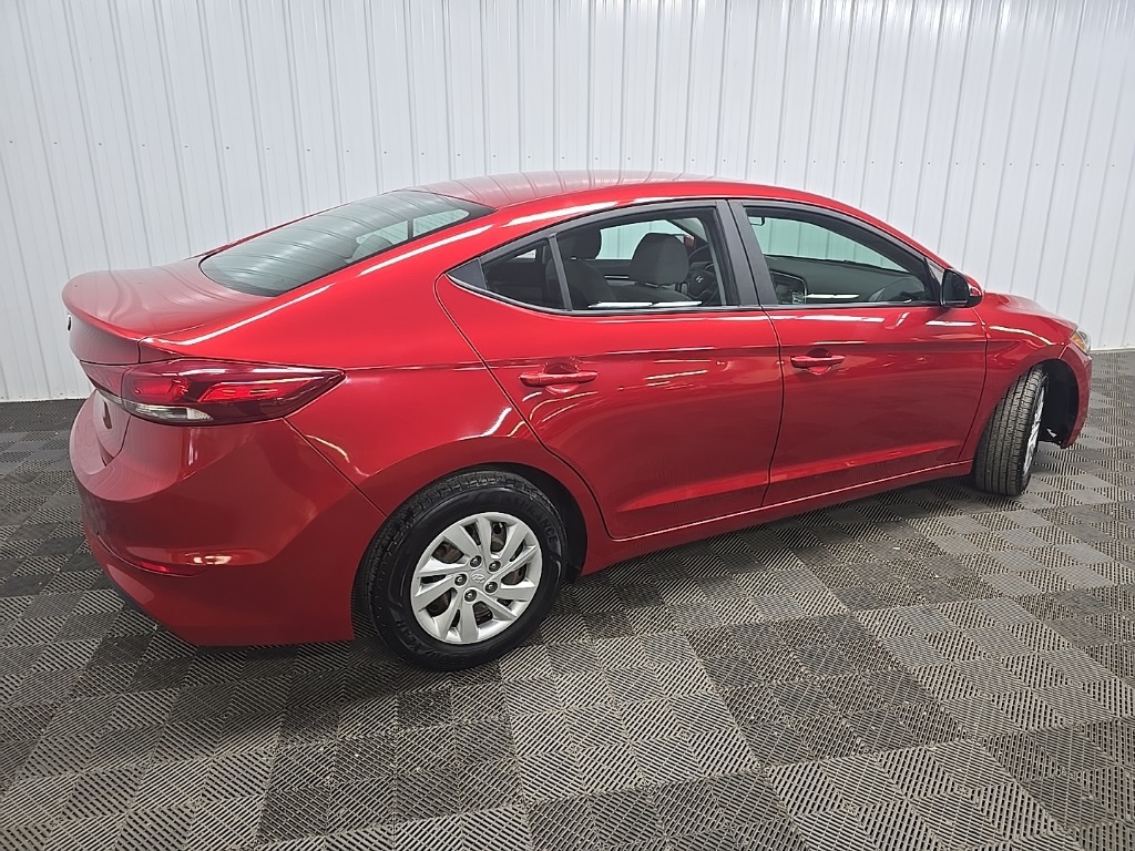 2018 Hyundai Elantra SE photo 3