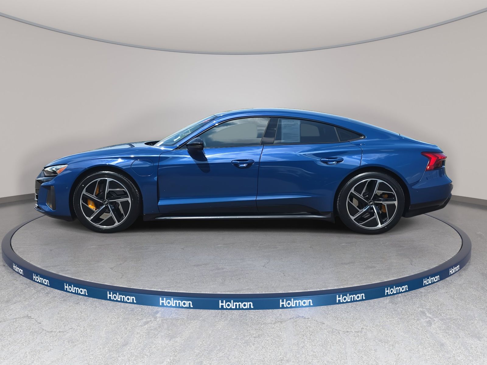 2022 Audi RS e-tron GT Base photo 3