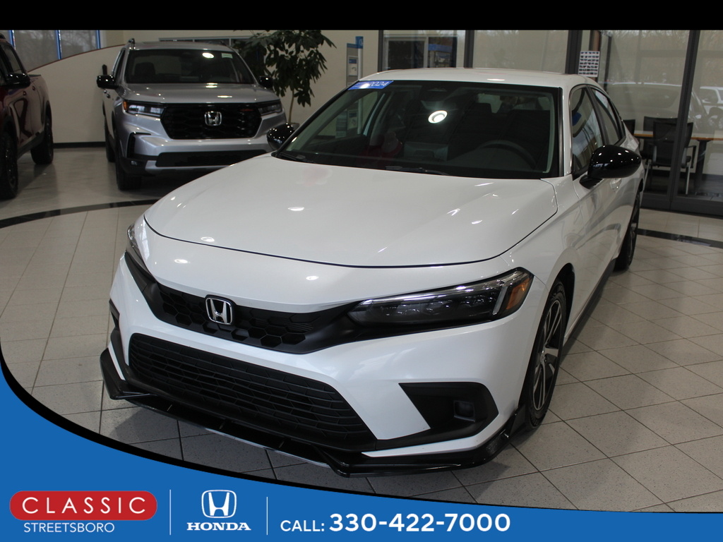 2024 Honda Civic Hatchback LX's photo