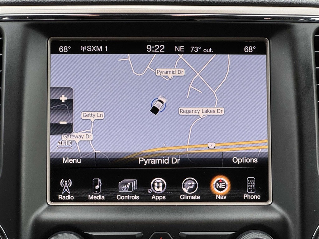 2016 Jeep Grand Cherokee Summit photo 3