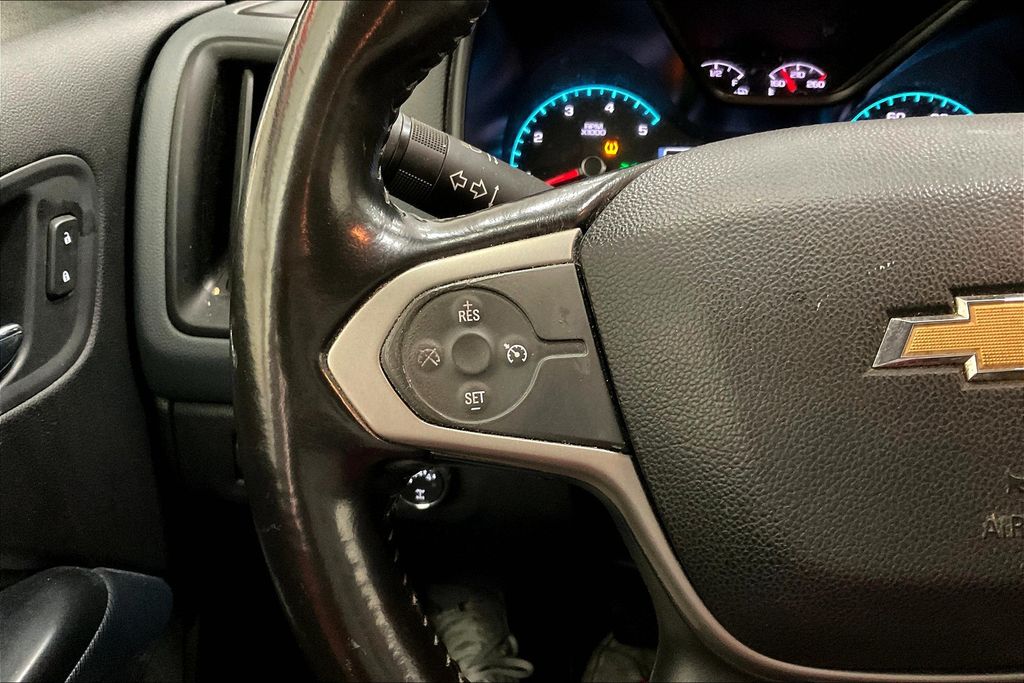 2017 Chevrolet Colorado Z71 photo 18