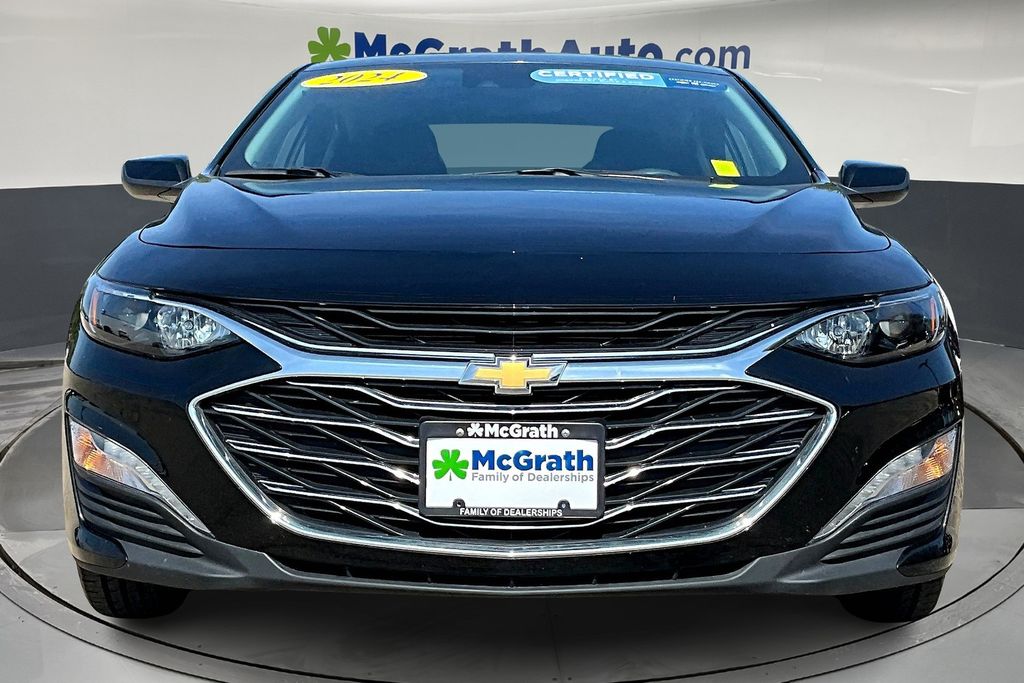 2024 Chevrolet Malibu 1LT photo 2