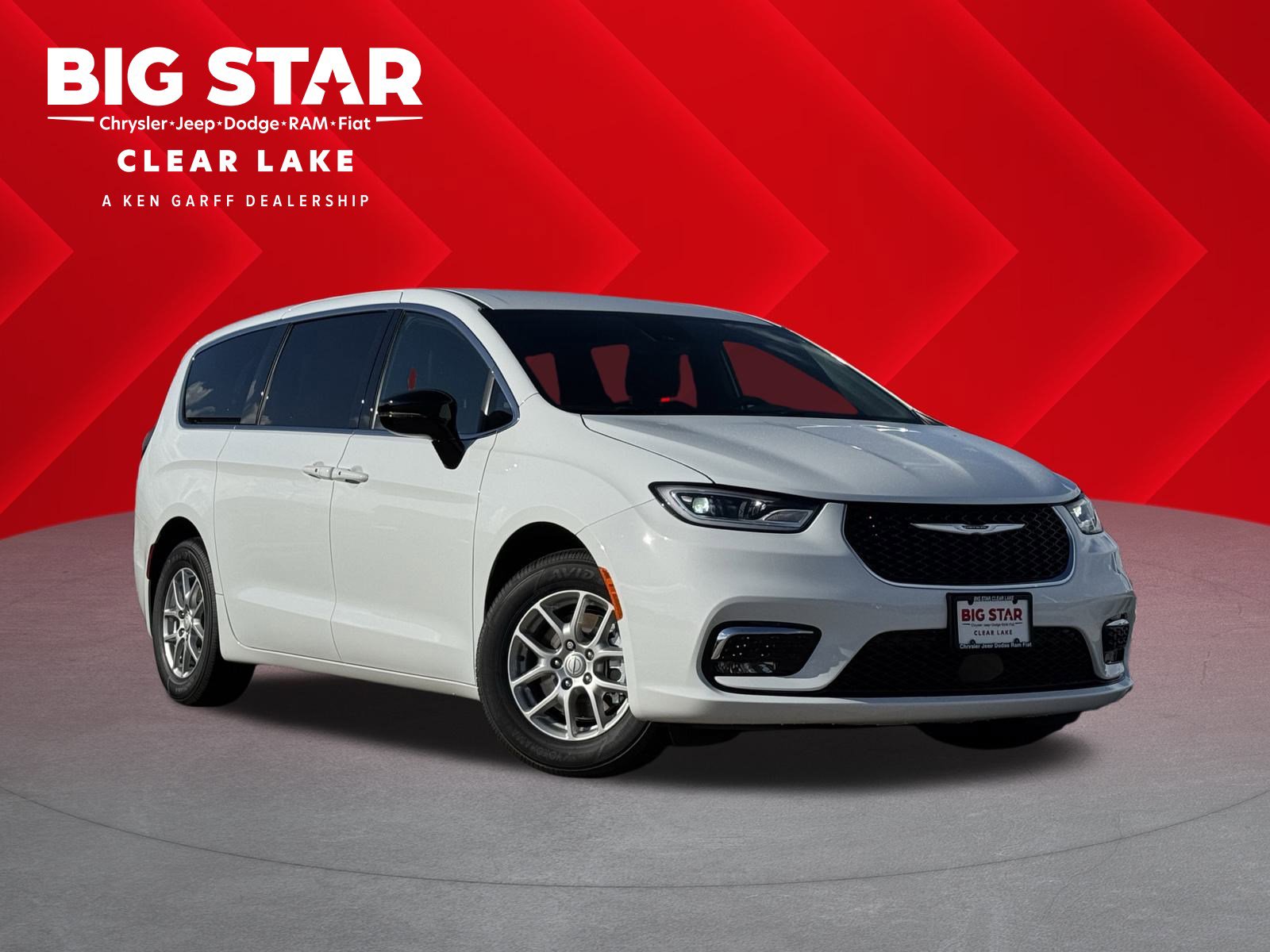 2026 Chrysler Pacifica Select's photo