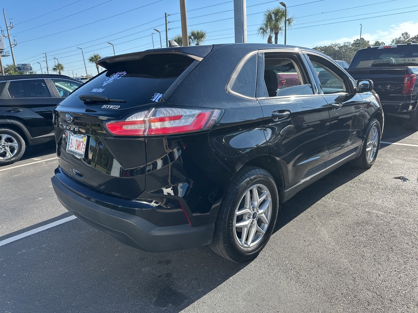 2021 Ford Edge SE photo 2