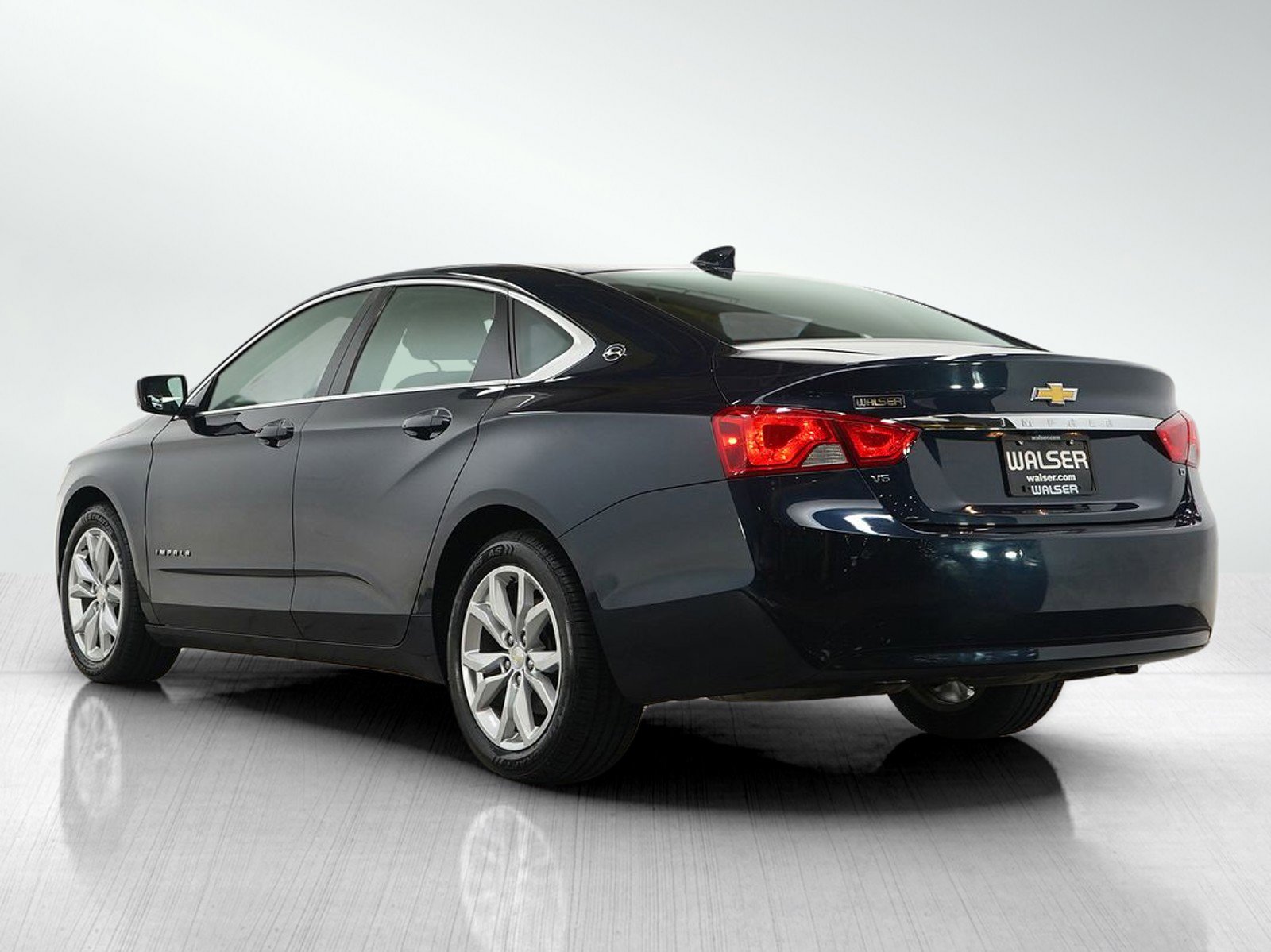 2017 Chevrolet Impala 1LT photo 3