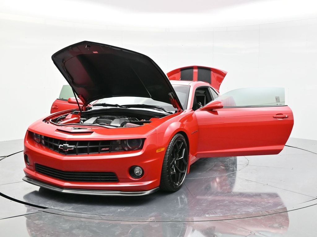 2010 Chevrolet Camaro SS photo 45