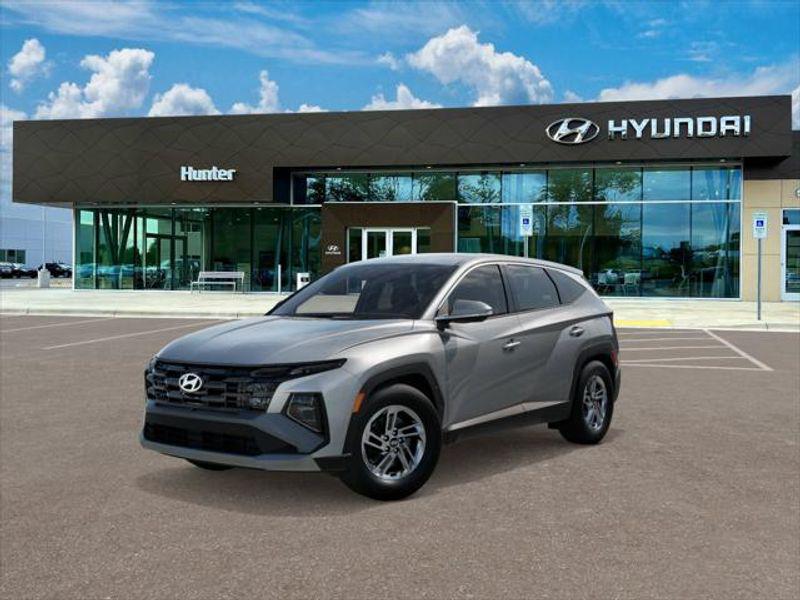2026 Hyundai Tucson SE's photo
